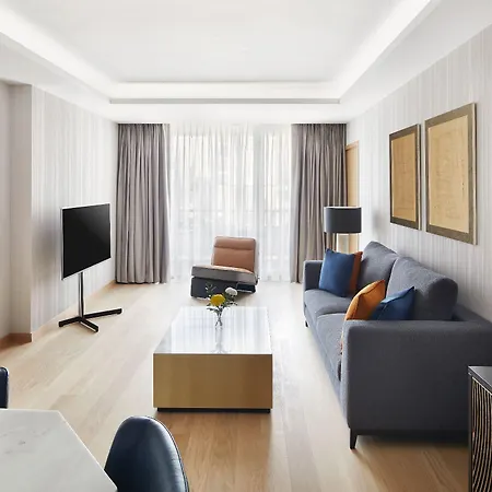 Grand Hyatt 5*